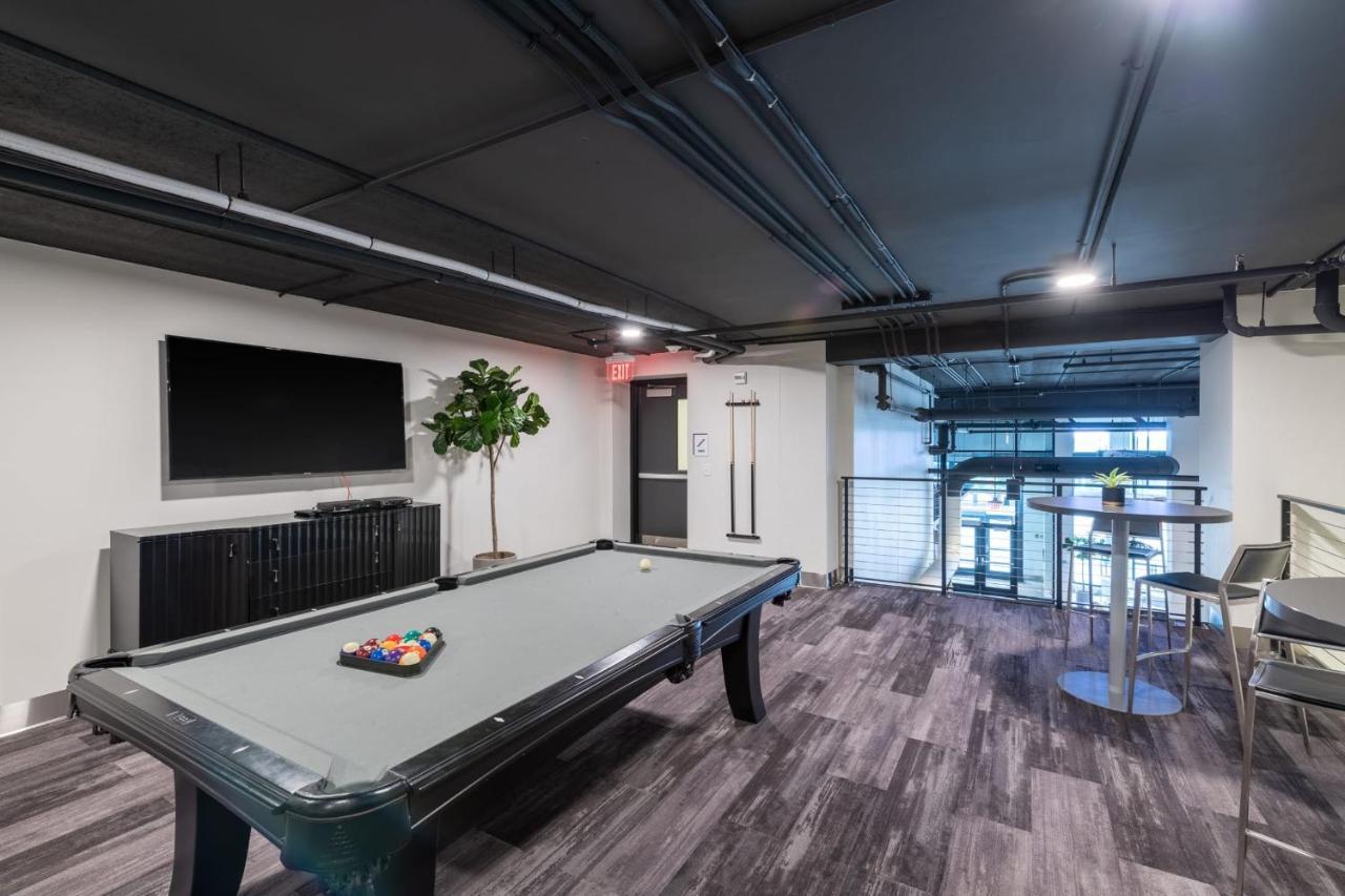 Flexhome Skywalk To Fiserv U4 With Rooftop, Gym, And Parking Milwaukee Ngoại thất bức ảnh