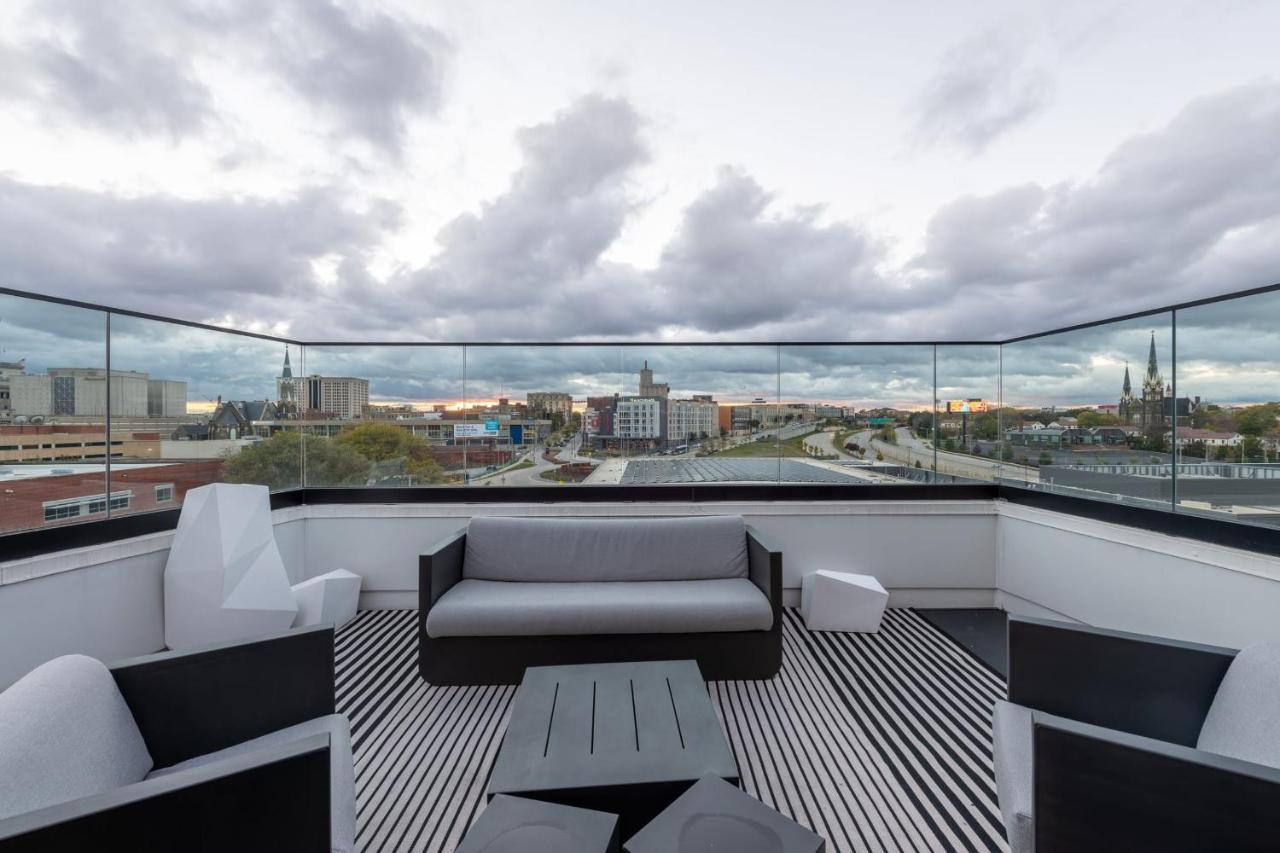 Flexhome Skywalk To Fiserv U4 With Rooftop, Gym, And Parking Milwaukee Ngoại thất bức ảnh