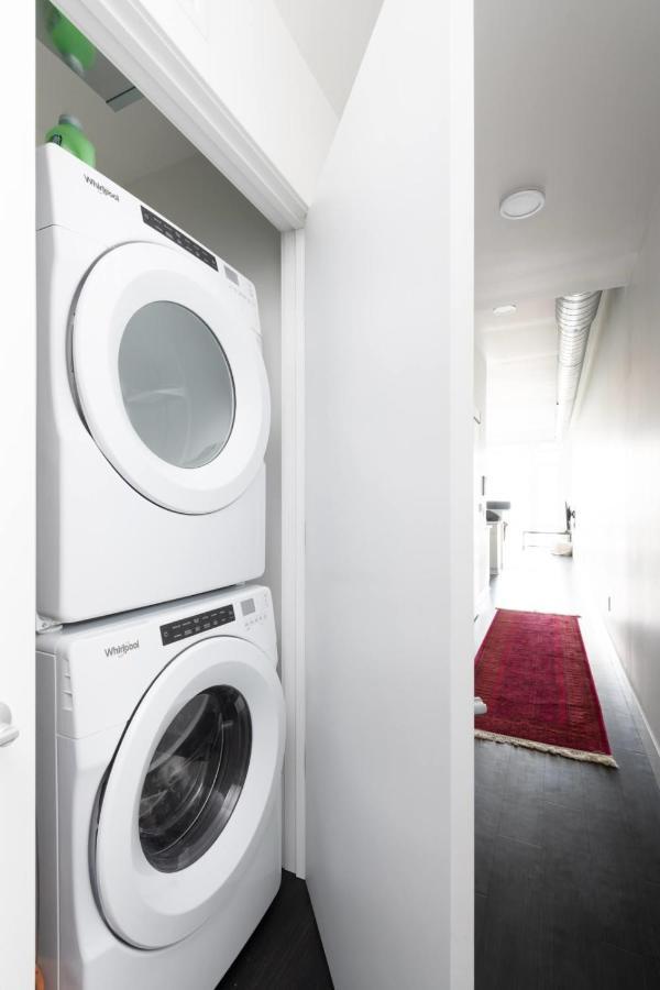 Flexhome Skywalk To Fiserv U4 With Rooftop, Gym, And Parking Milwaukee Ngoại thất bức ảnh
