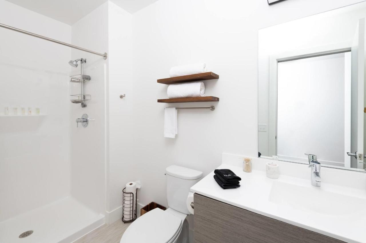 Flexhome Skywalk To Fiserv U4 With Rooftop, Gym, And Parking Milwaukee Ngoại thất bức ảnh